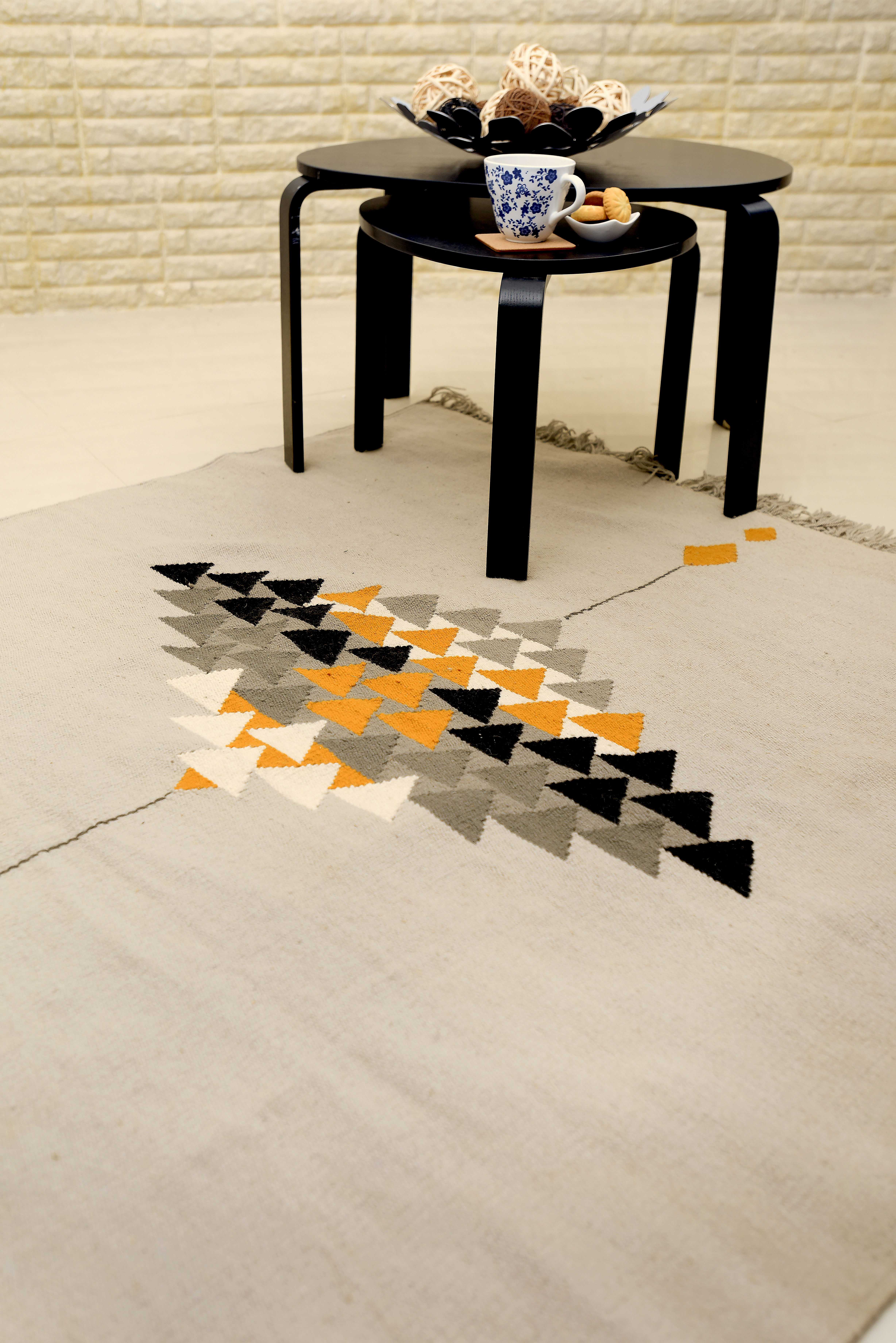 Lantern carpets (1.5 x 2.0 meters) black carpets