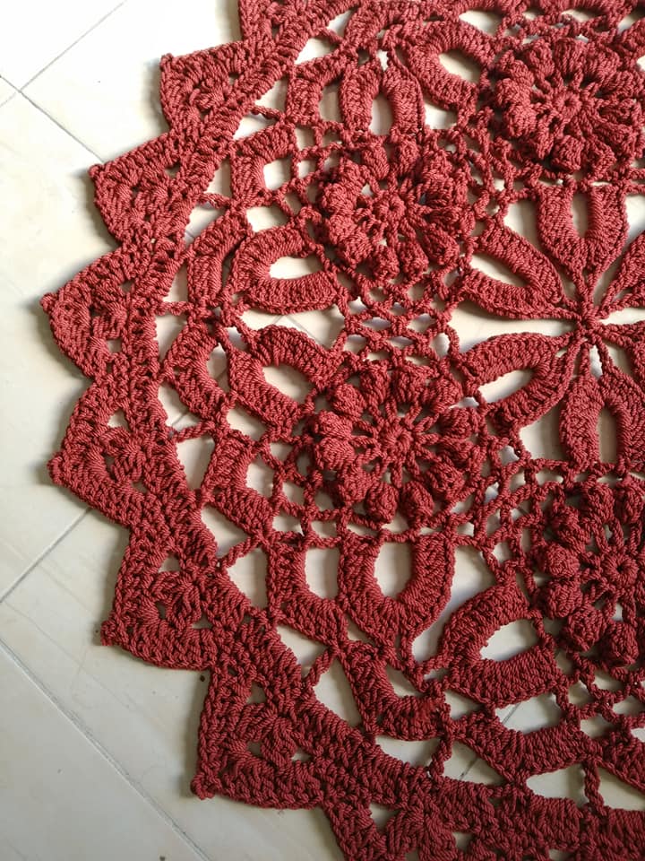 Crochet Mat 130cm Red colour