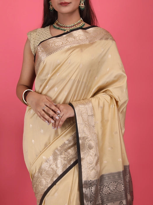 Silk Booti Border with Pallu Saree