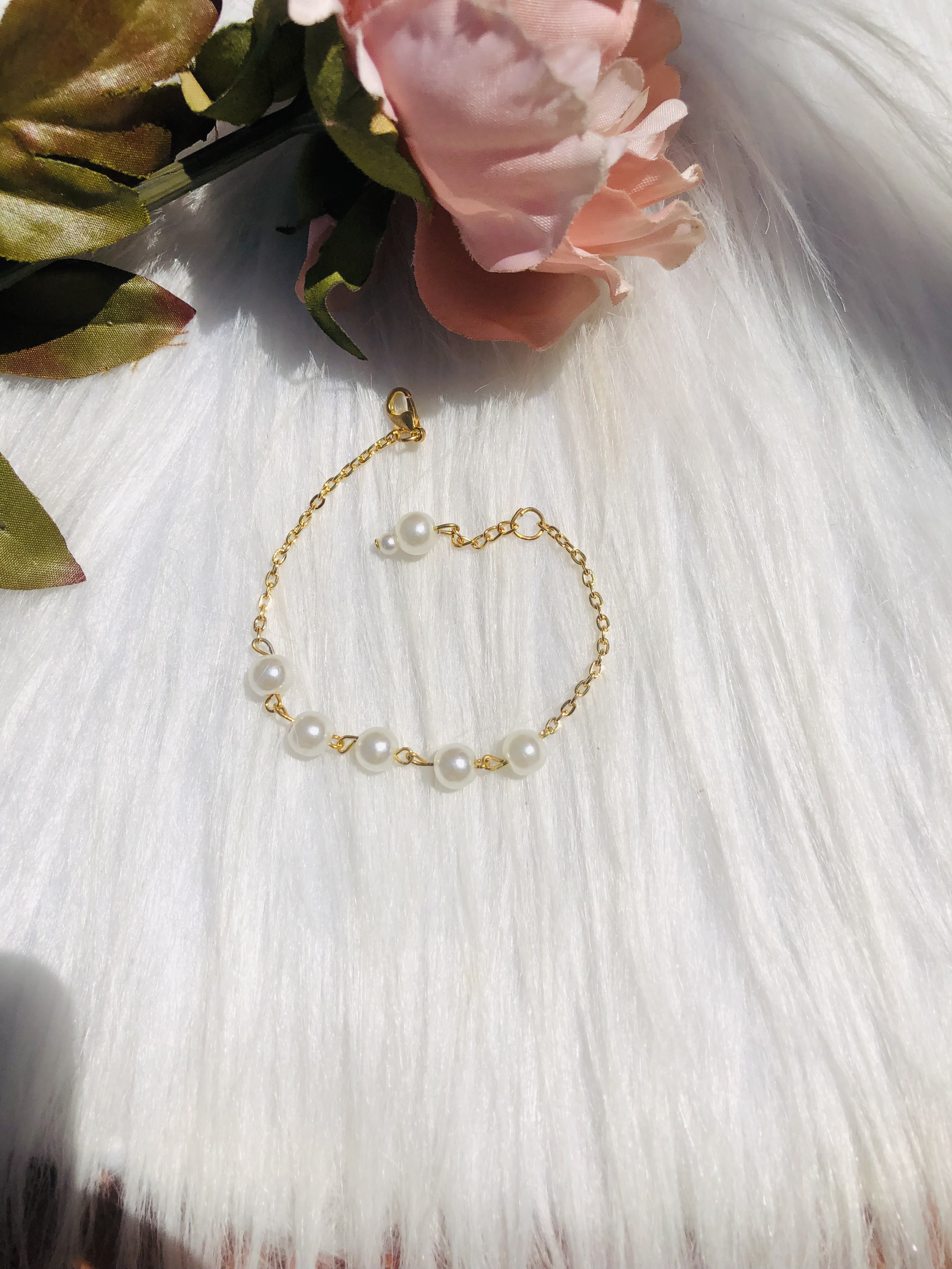 Pearl bracelet