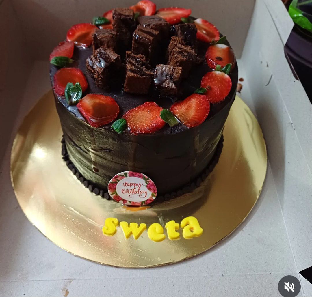Bakershive Decadent Double Chocolate Brownie Cake