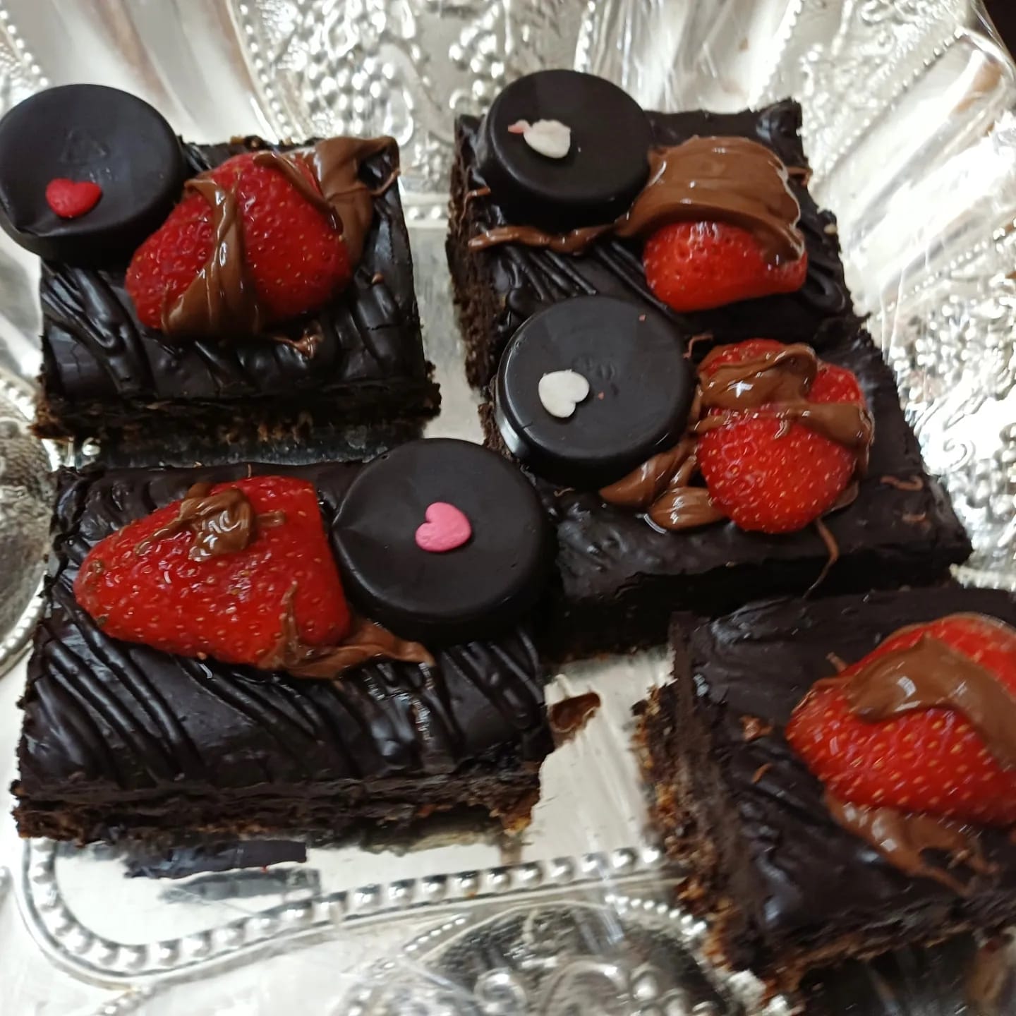 Healthy Guilt-Free Brownies (No Maida, No Refined Sugar)