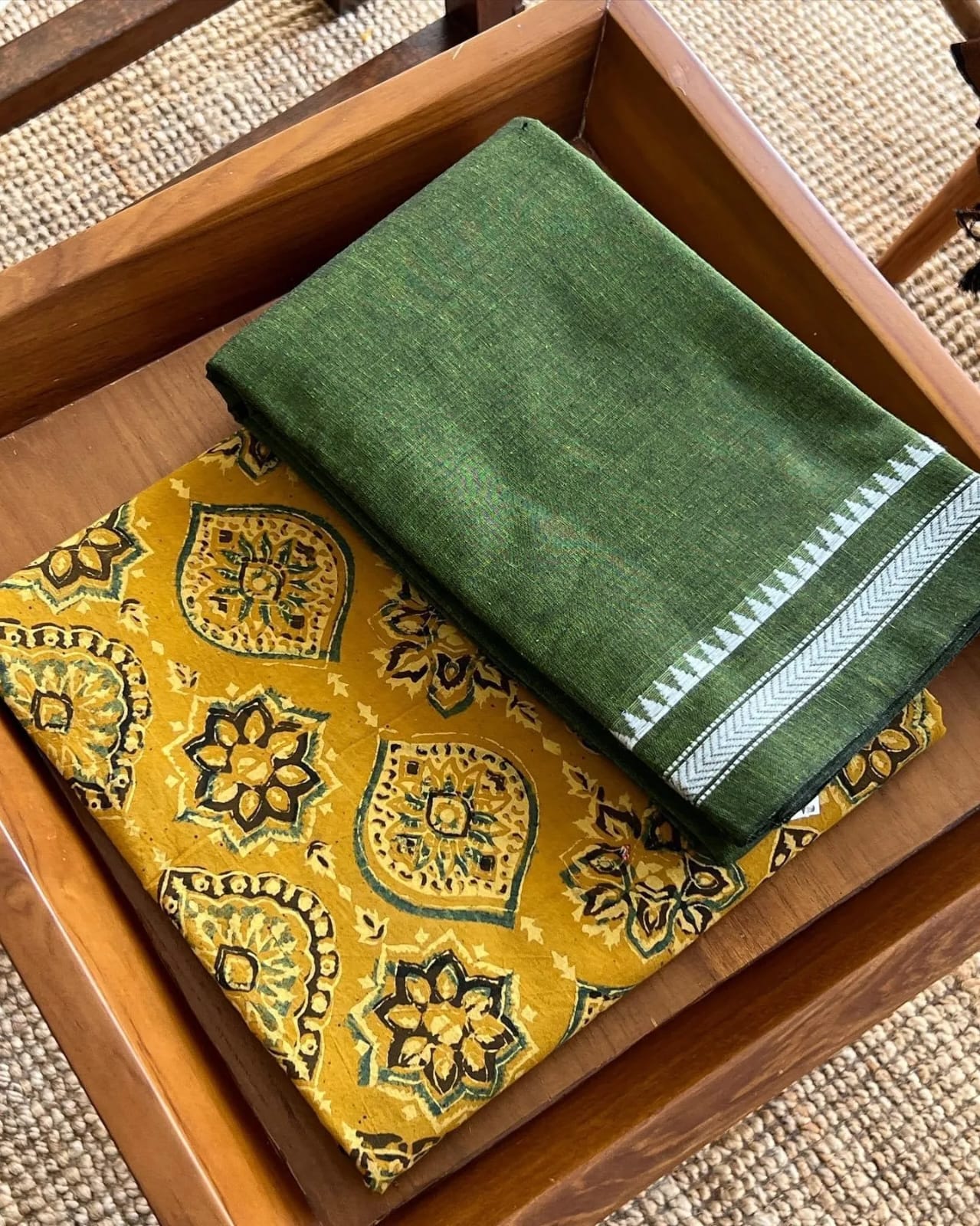 COTTON HANDLOOM SARI WITH HANDBLOCK COTTON BLOUSE PIECE