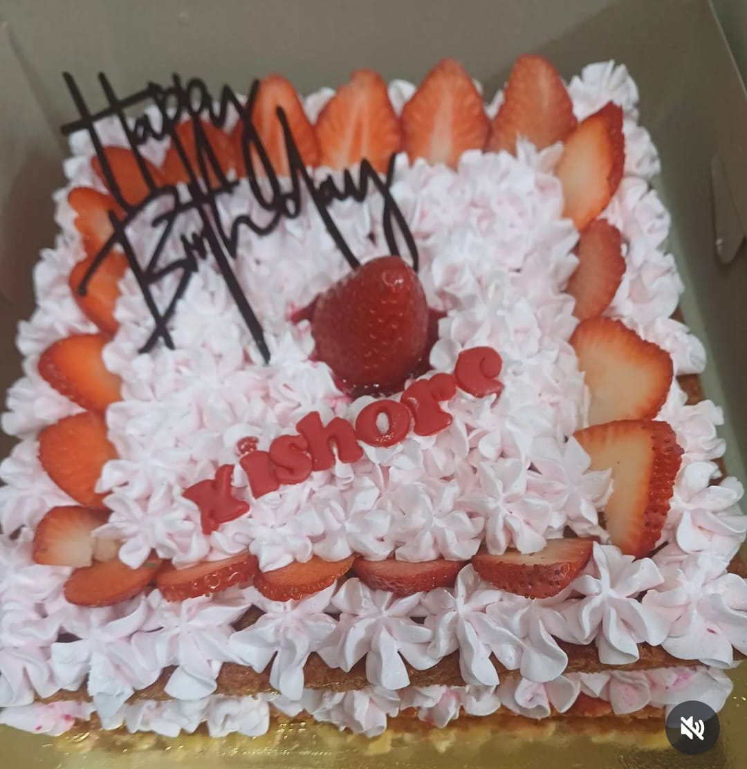 Strawberry Sheet Cake