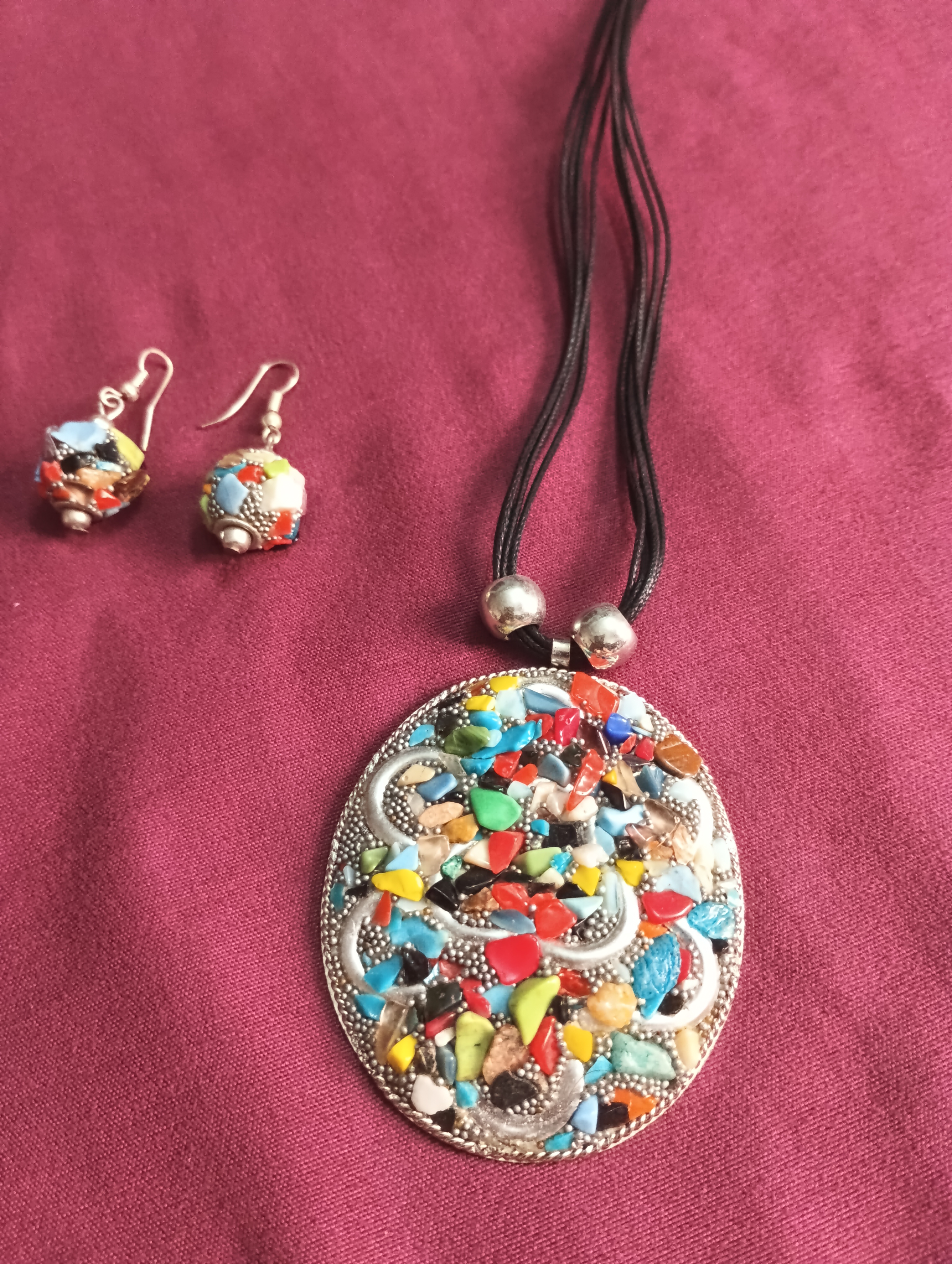 Multi-Colour Pendant String Necklace With Earrings