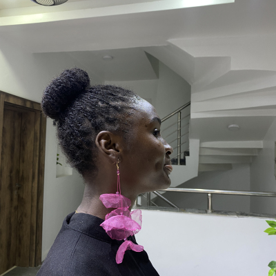 Luchong pink earring