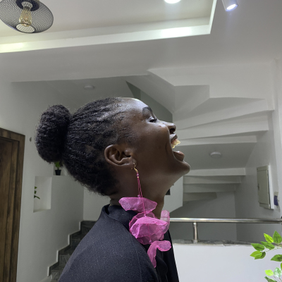 Luchong pink earring