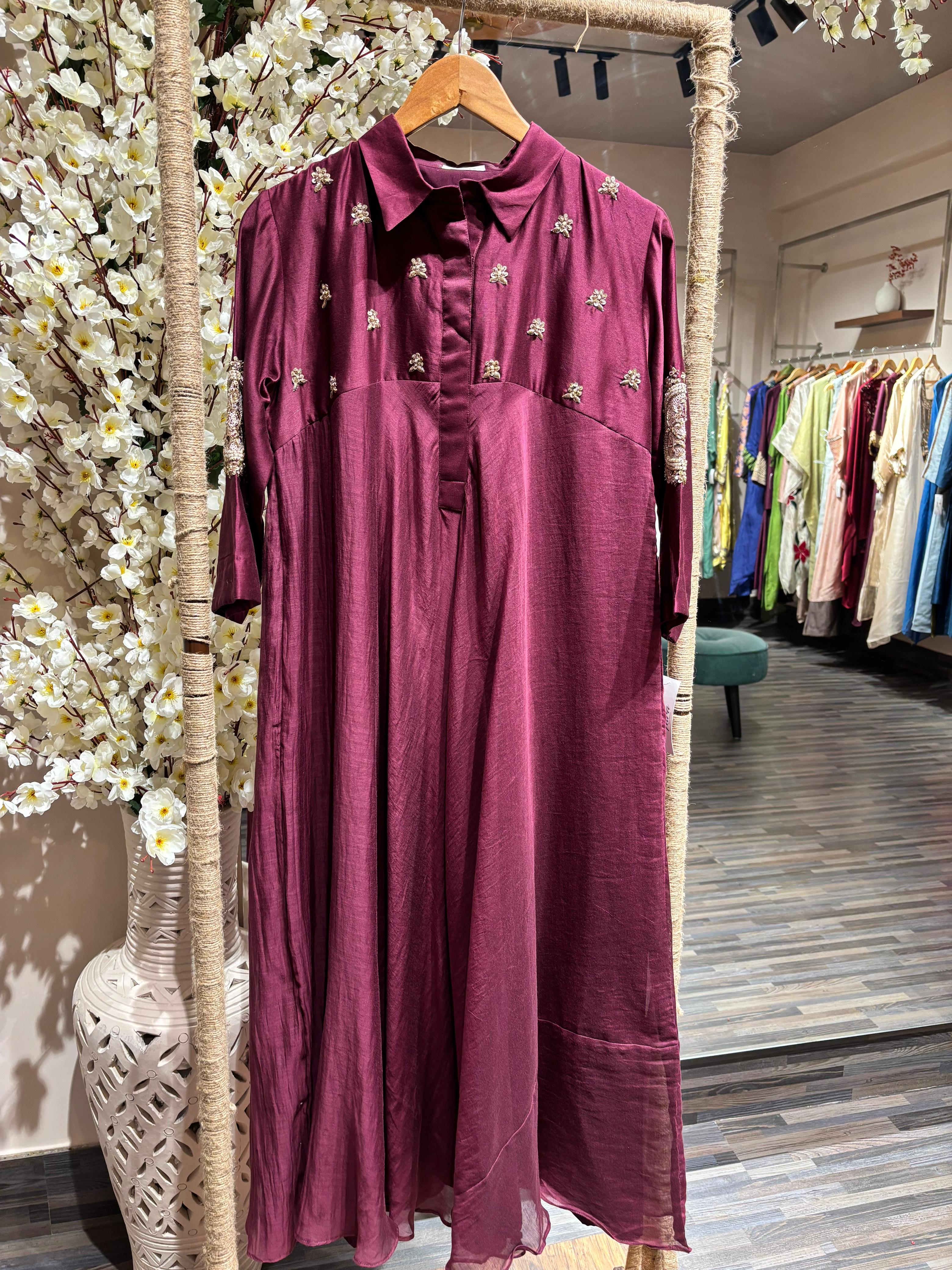 DRESS