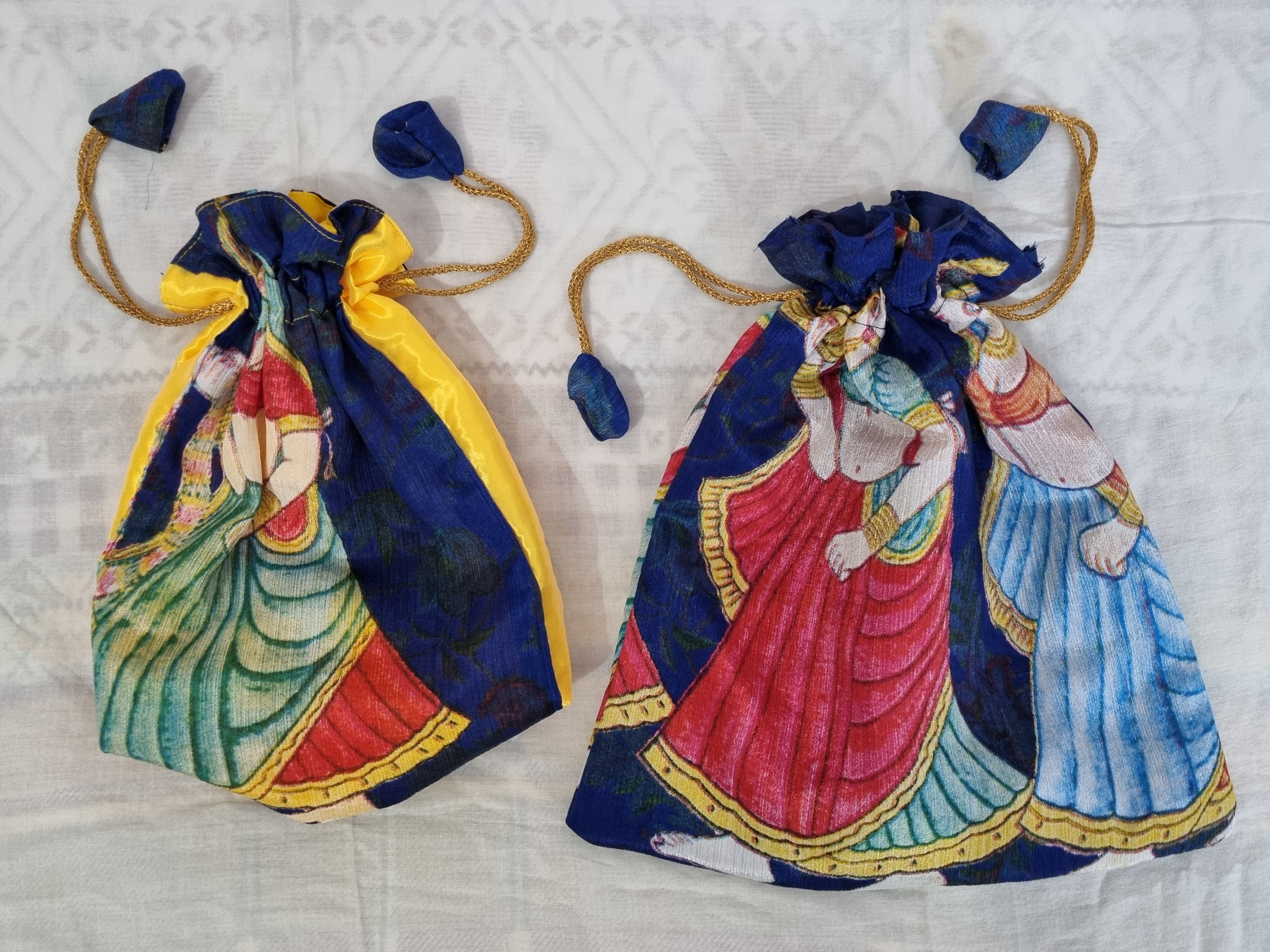 DANCING LADIES