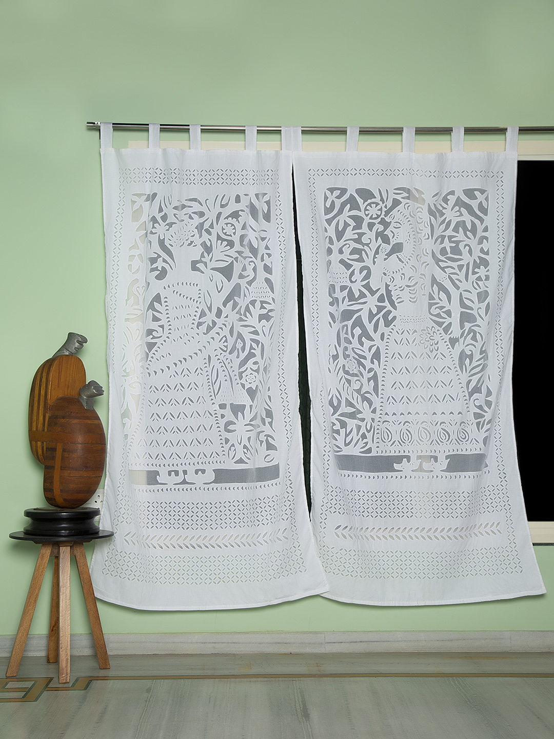 Applique , handmade curtains for door or window, King - Queen pattern, White