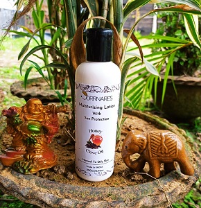 Moisturising Lotion With Sun Protection