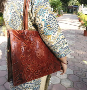 Tote cum Laptop Bag, Minimalist Professional Classic Women Shoulder Bag