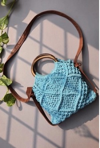 Handcrafted Organic Cotton Macramé Trapeze Bag with Wooden Handles