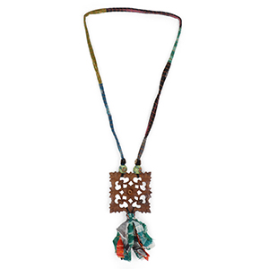 Sustainable wooden pendant necklace