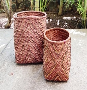 Handcrafted Palm Leaf Waste Paper Basket & Traditional Visiree Kottan…